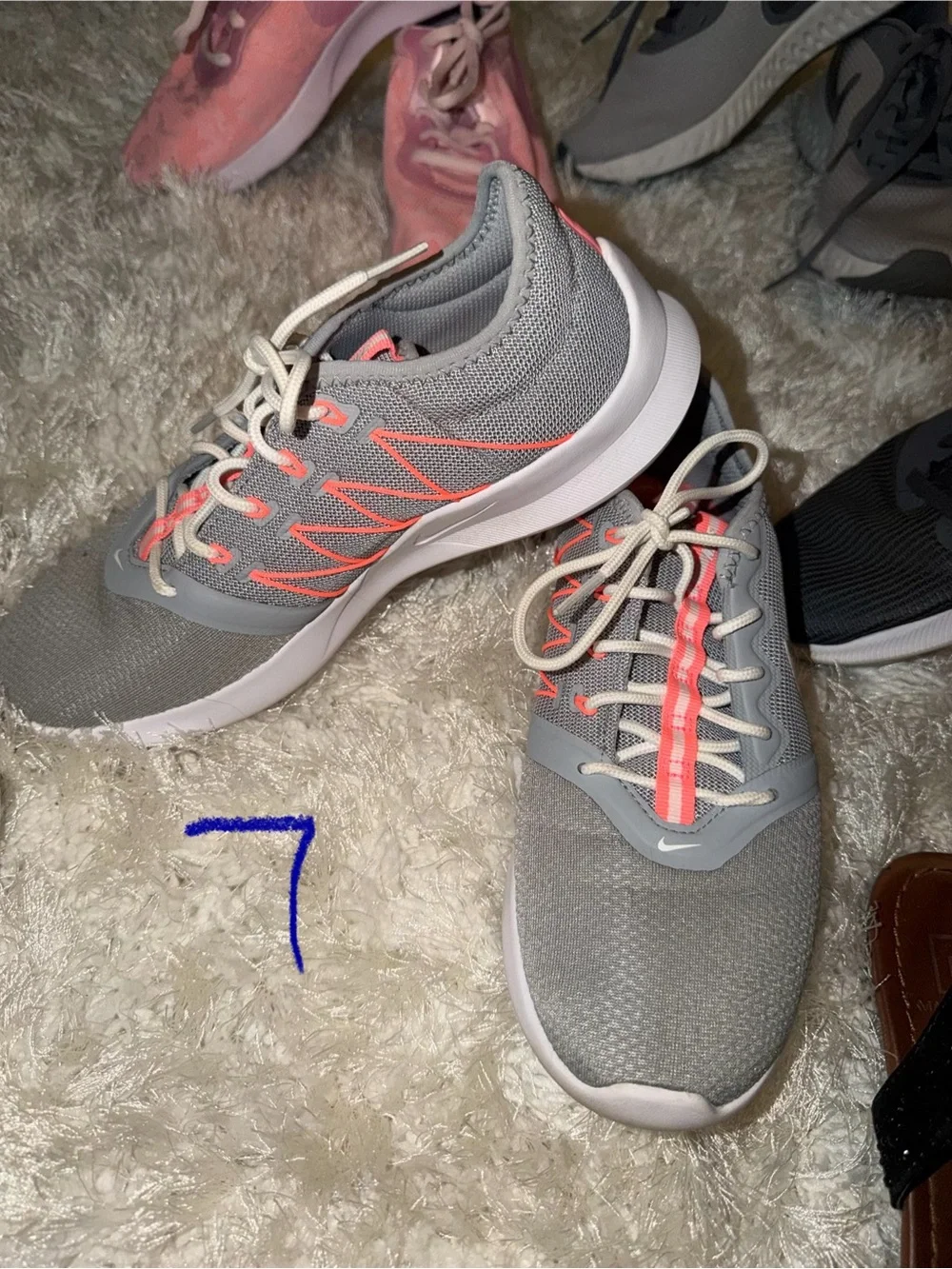 Nike shoe bundle! + Bobs and others